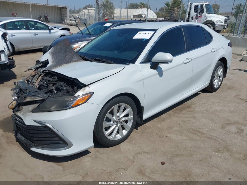 Vin: 4t1r11ak4pu185419, lot: 45796138, toyota camry le 20232