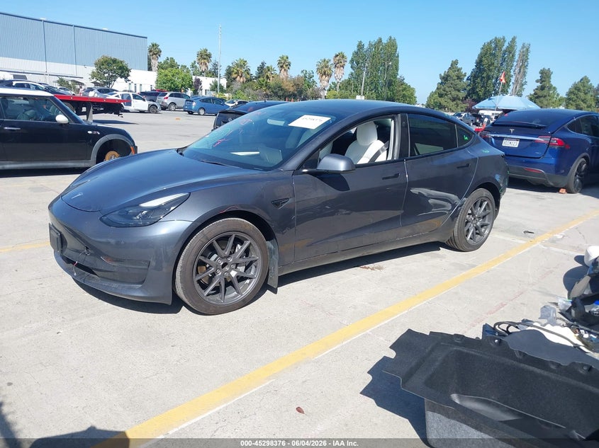 Vin: 5yj3e1eaxnf125599, lot: 45796232, tesla model 3 rear-wheel drive 20222