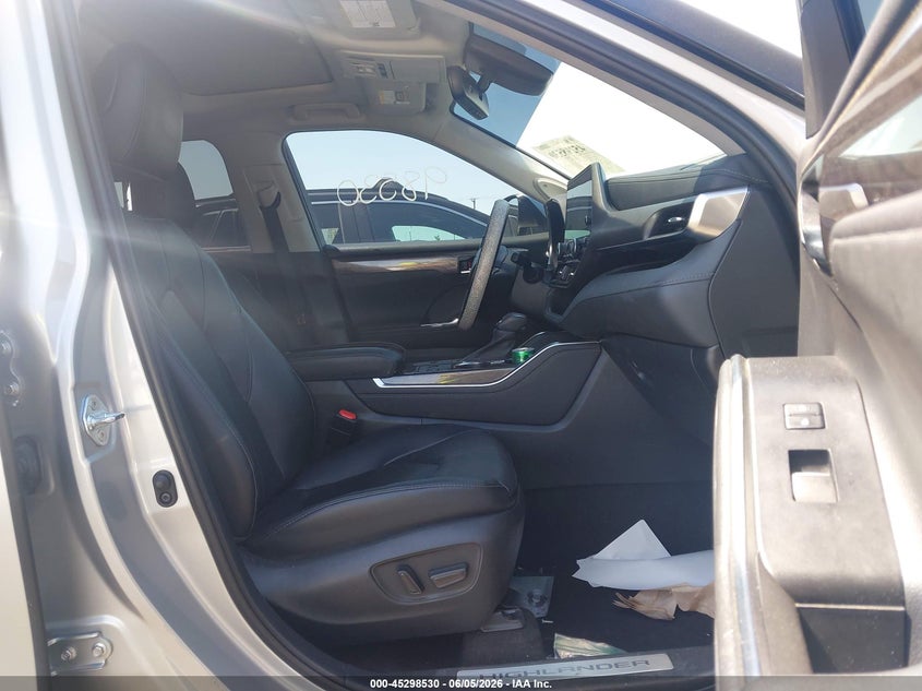 2023 TOYOTA HIGHLANDER 2.5L I-4 DI, DOHC, V(VIN: 5TDXBRCH7PS583463