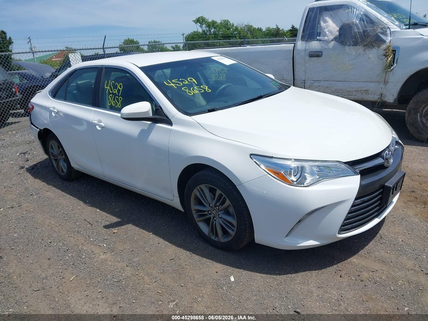 Vin: 4t1bf1fk1hu810937, lot: 45796514, toyota camry se 2017 img_1