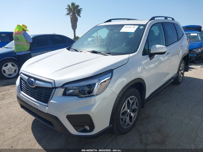 Vin: jf2skajc0mh452086, lot: 45796632, subaru forester premium 20212
