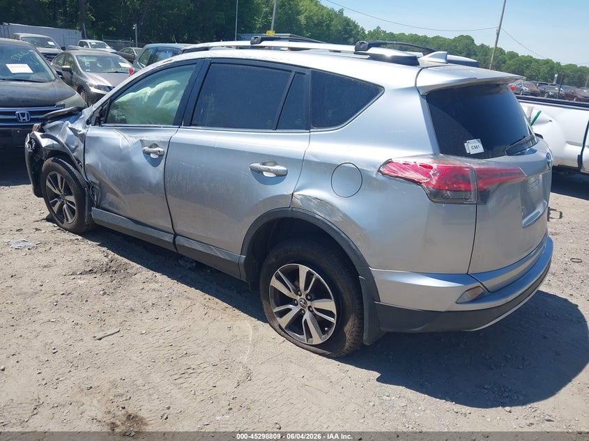 Vin: jtmrfrev7jj243816, lot: 45796665, toyota rav4 xle 20183