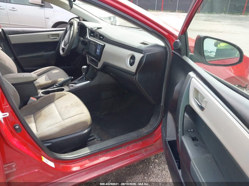 2018 TOYOTA COROLLA auction photo 5