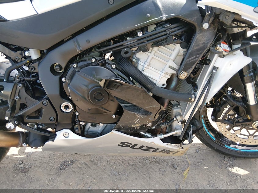 2025 SUZUKI GSX-R1000 auction photo 8