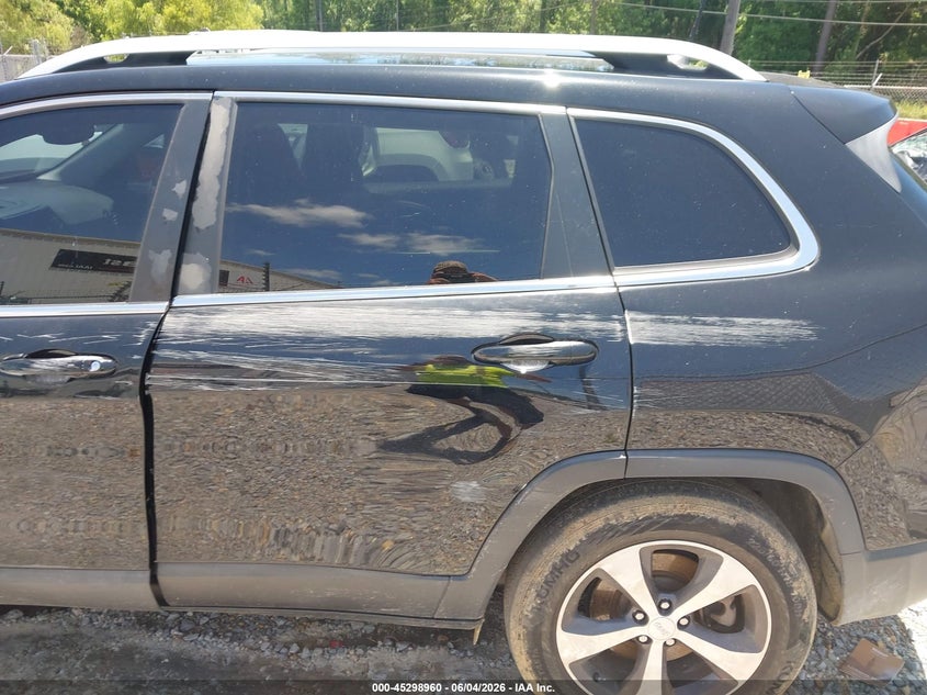 2020 JEEP CHEROKEE auction photo 6