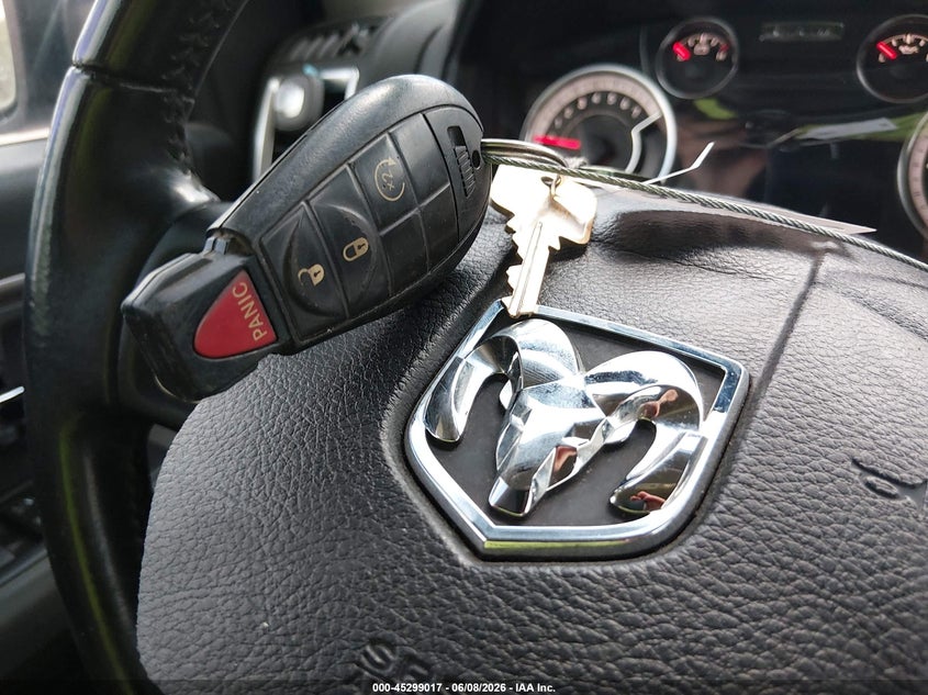 2016 RAM 1500 PICKUP 5.7L V-8 VVT, 395HP