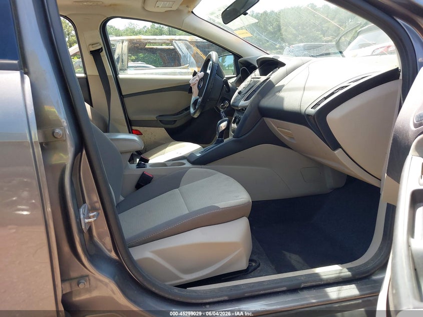 2014 FORD FOCUS auction photo 5