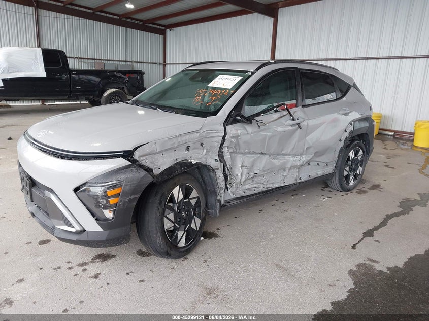 2024 HYUNDAI KONA auction photo 2