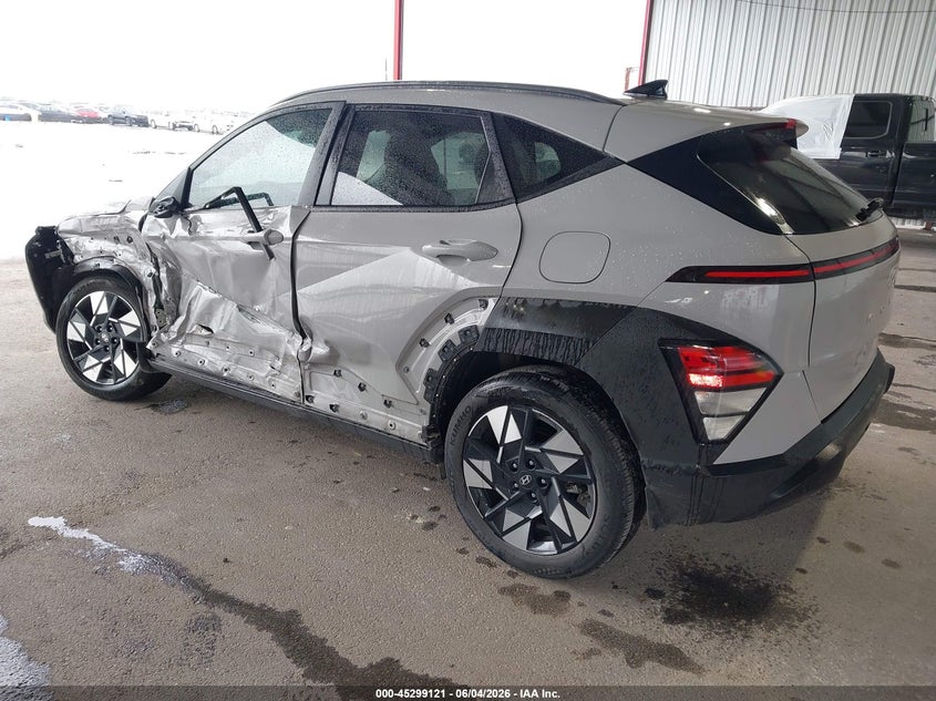 2024 HYUNDAI KONA auction photo 3