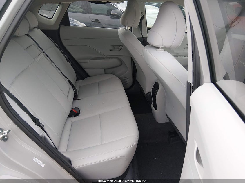2024 HYUNDAI KONA auction photo 8