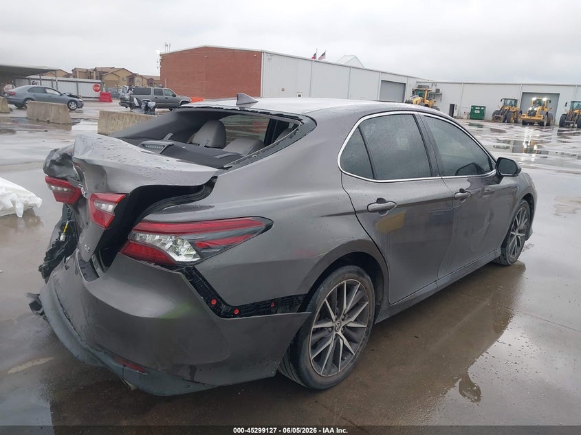 2023 TOYOTA CAMRY auction photo 4