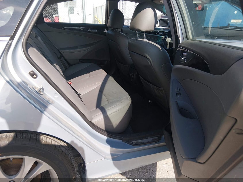 2011 HYUNDAI SONATA SEDAN 2.4L I-4 DI, DOHC, VVT, 198HP