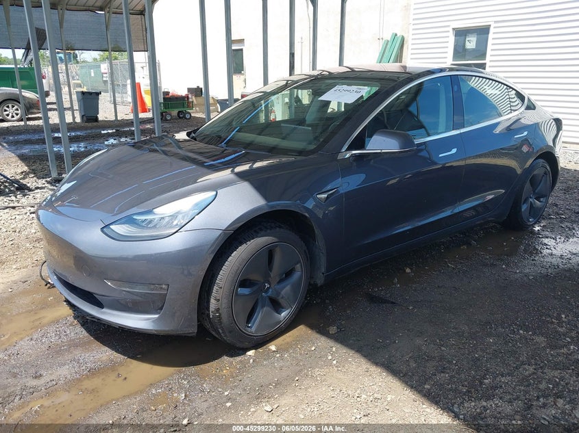 Vin: 5yj3e1ea8jf077479, lot: 45797085, tesla model 3 long range/mid range 20182
