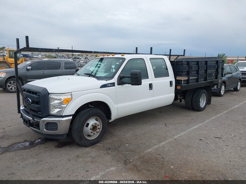 2016 FORD F-350 CHASSIS auction photo 2