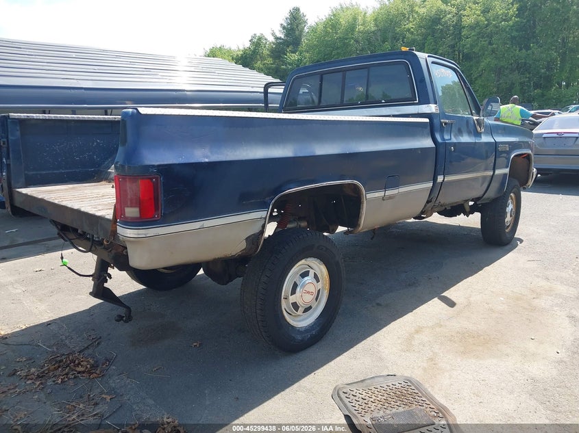 1986 GMC K2500 auction photo 4