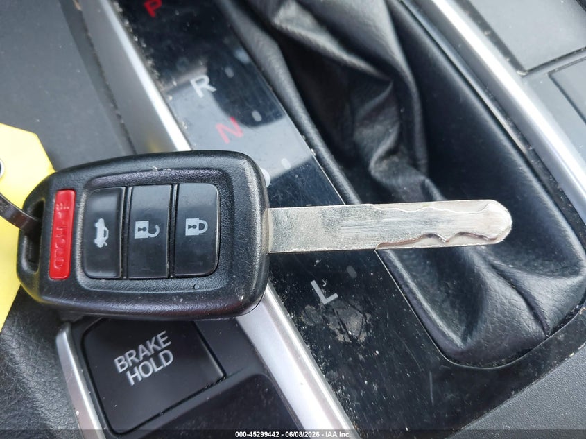 VIN 2HGFC2F65LH560591 2020 HONDA CIVIC LX