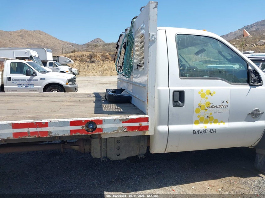 2011 Ford F-550 Chassis Xl VIN: 1FDUF5GT9BEB06171 Lot: 45299494