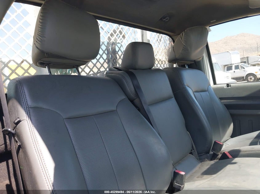 2011 Ford F-550 Chassis Xl VIN: 1FDUF5GT9BEB06171 Lot: 45299494