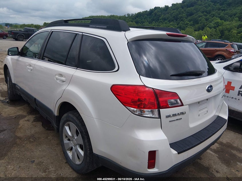 Vin: 4s4brcbc1c3298886, lot: 45797387, subaru outback 2.5i premium 20123