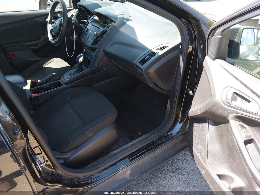 2015 Ford Focus Se VIN: 1FADP3F27FL250842 Lot: 45299602