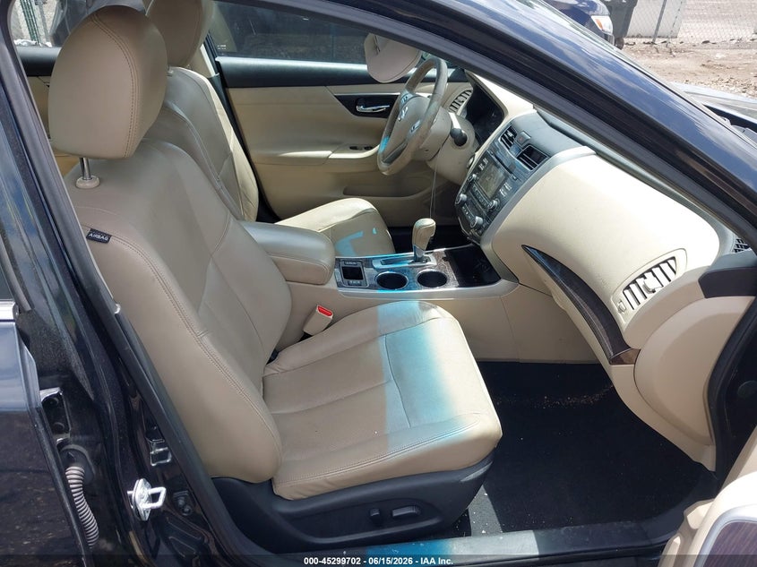 2015 NISSAN ALTIMA auction photo 5