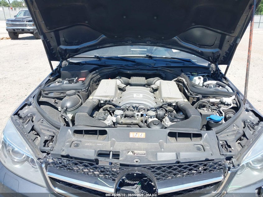 MERCEDES-BENZ C 63 AMG 2011 VIN WDDGF7HBXBF662508