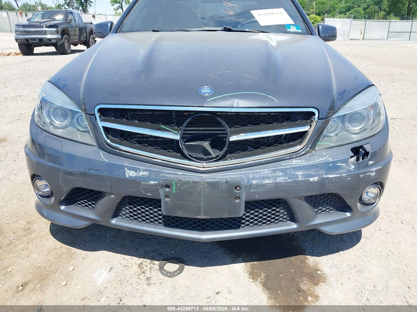 MERCEDES-BENZ C 63 AMG 2011 VIN WDDGF7HBXBF662508