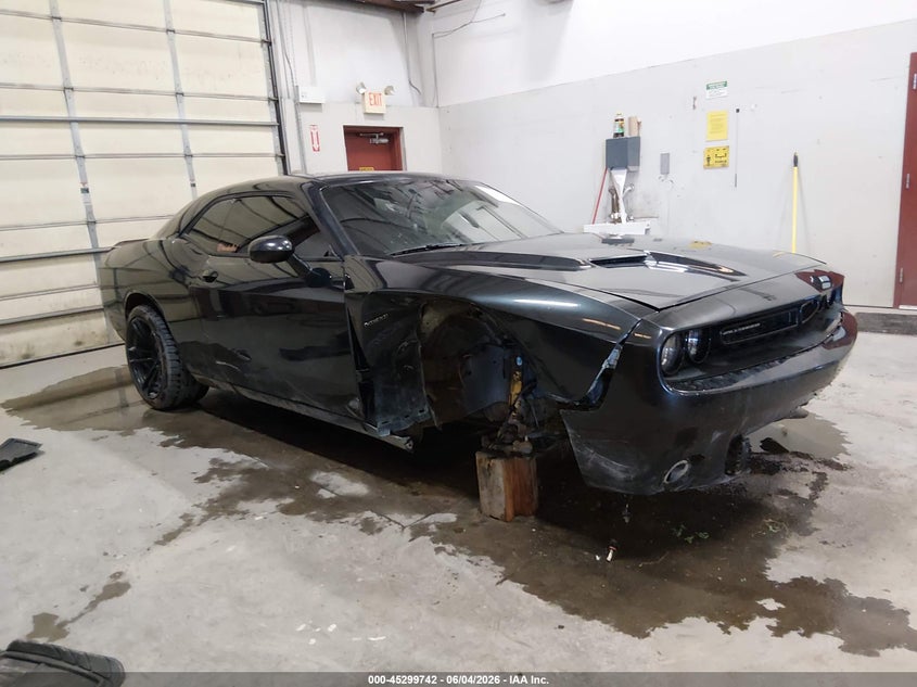 Vin: 2c3cdzat3fh709271, lot: 45797598, dodge challenger r/t 20151