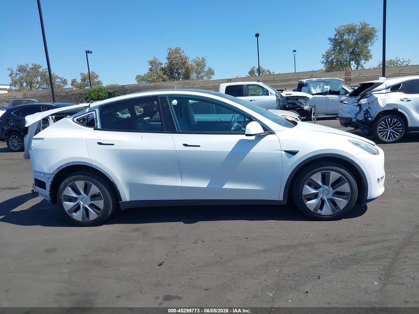 2023 Tesla Model Y Awd/Long Range Dual Motor All-Wheel Drive VIN: 7SAYGDEE8PA043975 Lot: 45299773