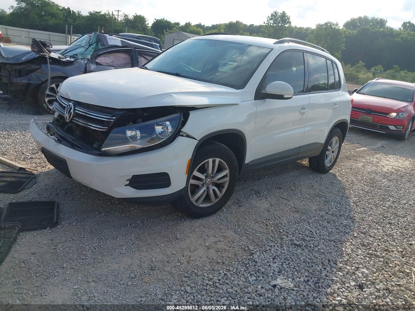 2016 Volkswagen Tiguan S WVGAV7AXXGW609237 photo 1