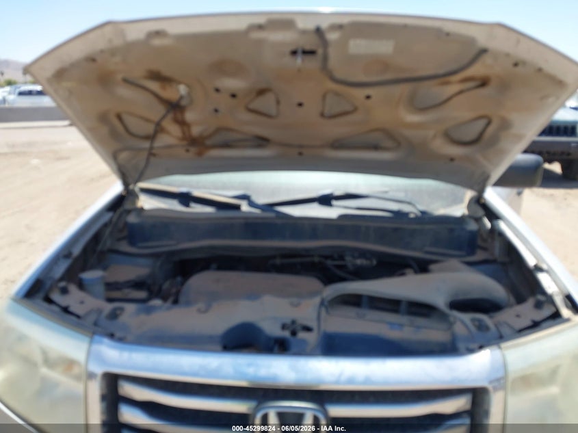 5FNYF4H23EB033792 2014 Honda Pilot 3.5 Lx silver