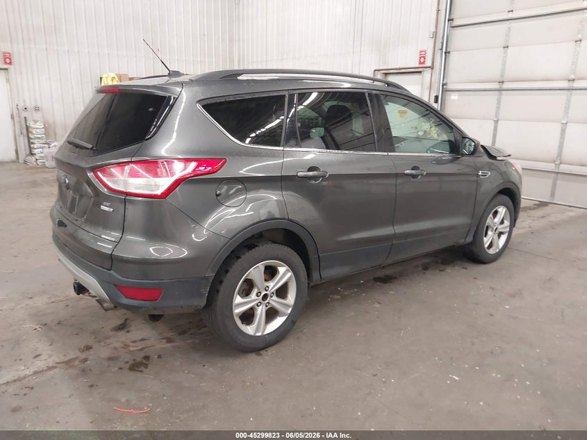Vin: 1fmcu9gx4guc53085, lot: 45797682, ford escape se 20164