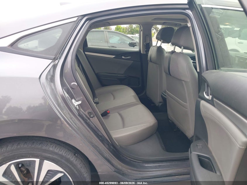 VIN JHMFC1F89JX020310 2018 HONDA CIVIC EX-L