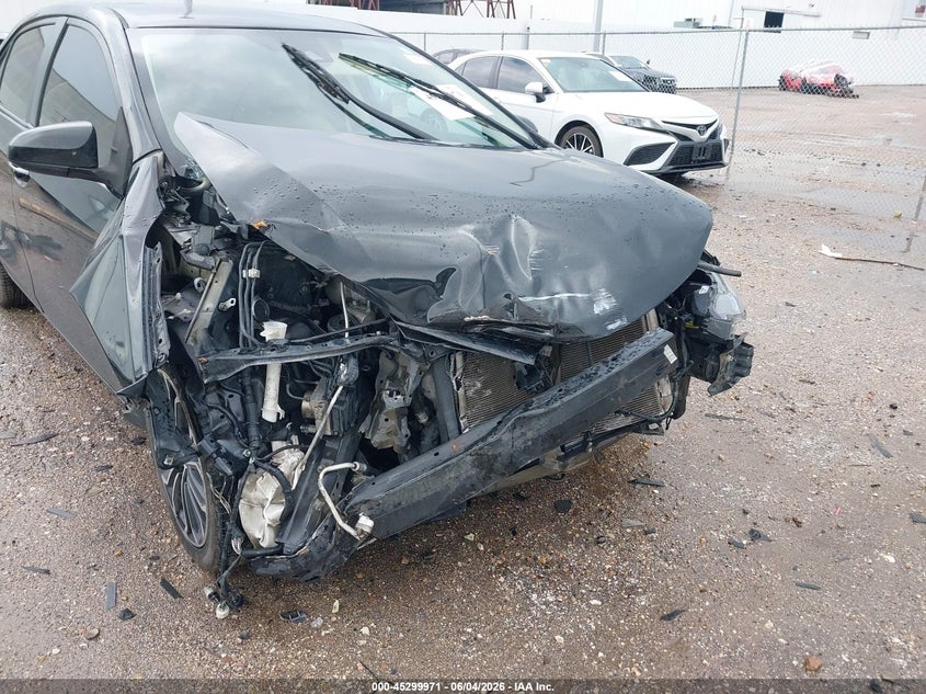2017 TOYOTA COROLLA auction photo 6