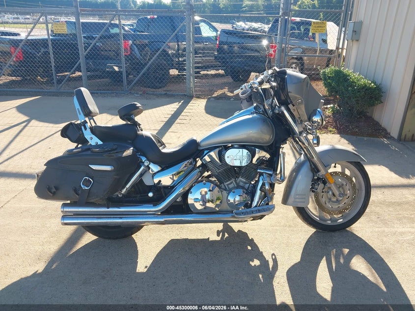 2005 Honda Vtx1300 R VIN: 1HFSC52335A203363 Lot: 45300006