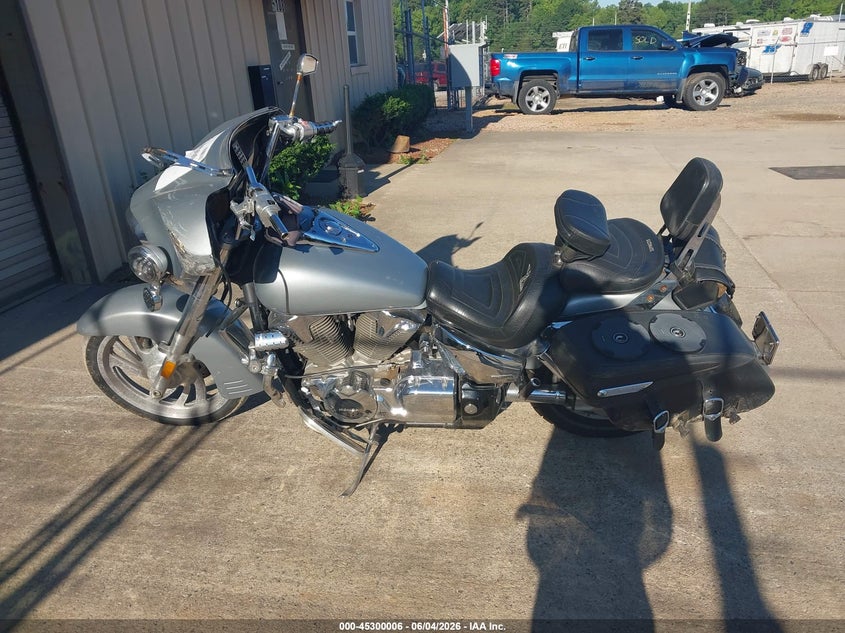2005 Honda Vtx1300 R VIN: 1HFSC52335A203363 Lot: 45300006