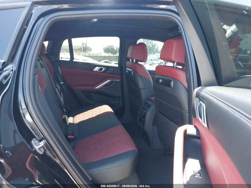 2025 BMW X6 3.0L I-6 DI, DOHC, V(VIN: 5UX33EX01S9W32428