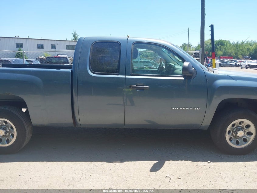 2013 Chevrolet Silverado 1500 Work Truck VIN: 1GCRCPEX1DZ175985 Lot: 45300105