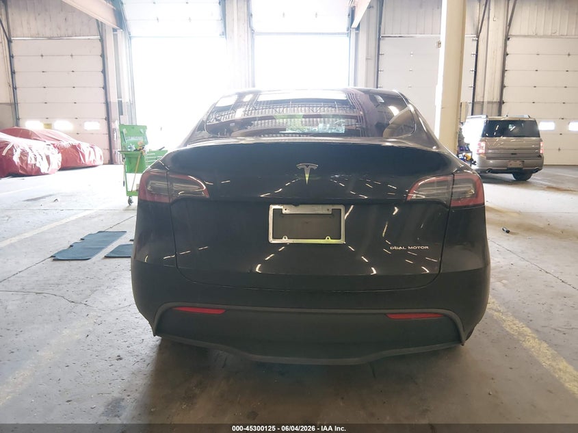 2023 Tesla Model Y Awd/Long Range Dual Motor All-Wheel Drive VIN: 7SAYGDEEXPF885896 Lot: 45300125