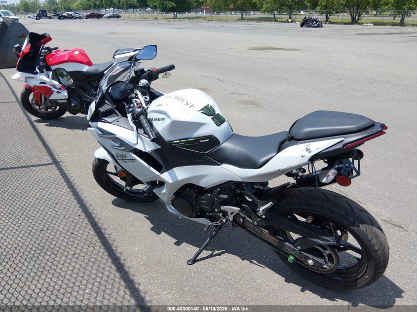 2025 Kawasaki Ex500 H VIN: ML5EXGH1XSDA49710 Lot: 45300140