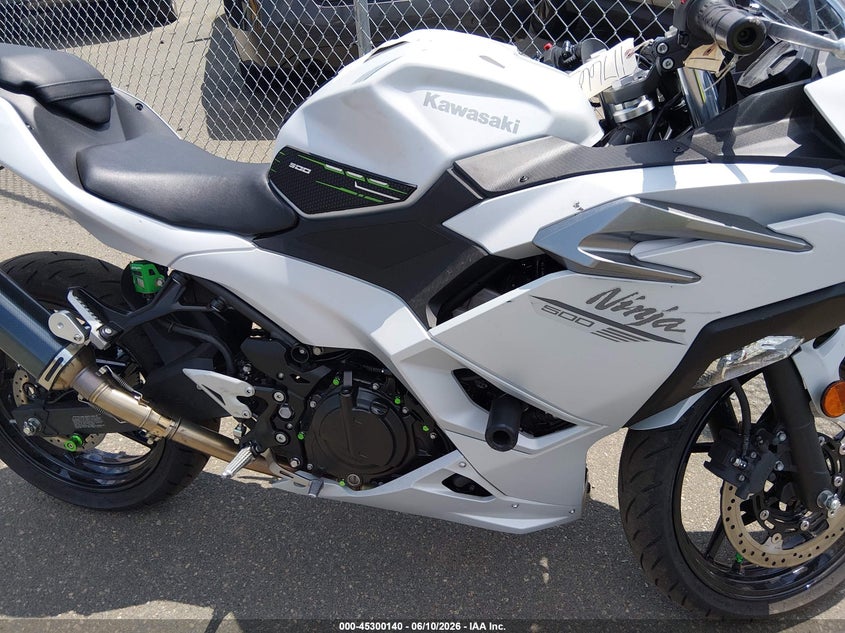 2025 Kawasaki Ex500 H VIN: ML5EXGH1XSDA49710 Lot: 45300140