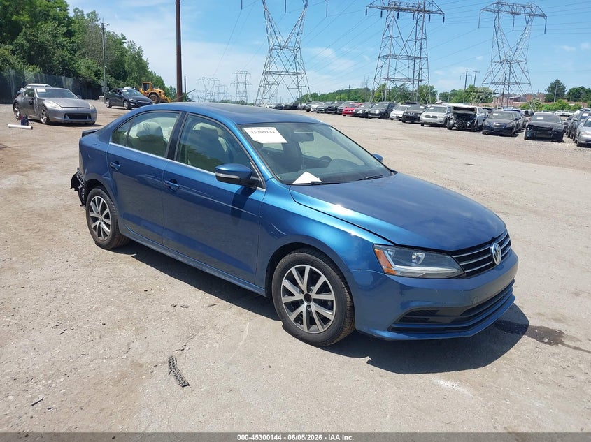 Vin: 3vwdb7aj6hm355482, lot: 45798007, volkswagen jetta 1.4t se 2017 img_1