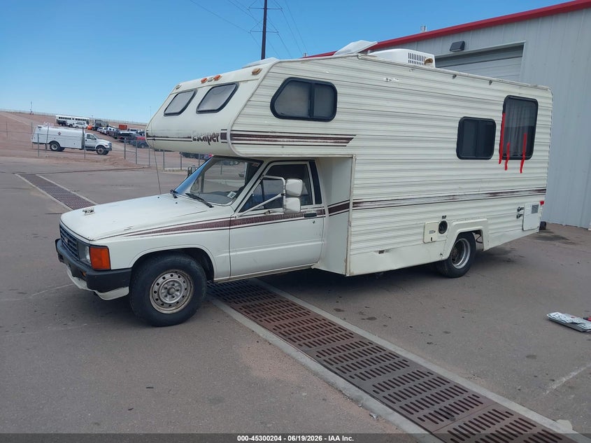 1985 EXCEL PICKUP COMMERCIAL/CAMPER auction photo 2