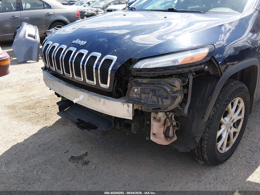 2015 JEEP CHEROKEE auction photo 6