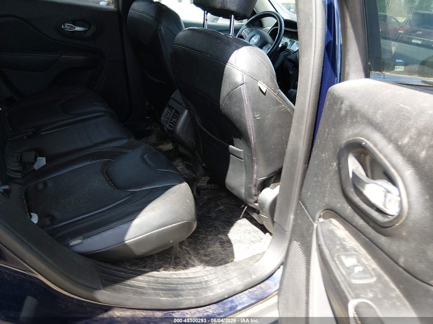 2015 JEEP CHEROKEE auction photo 8