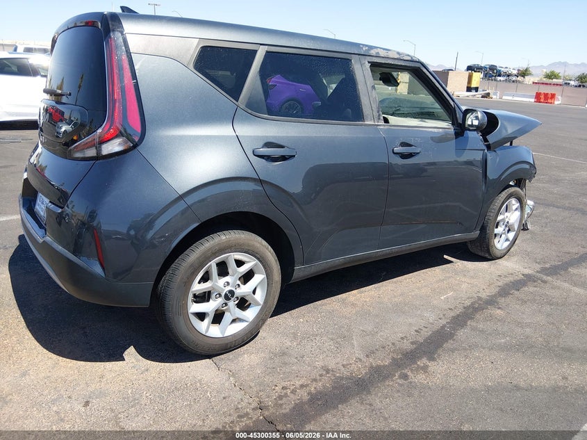 2023 KIA SOUL 2.0L I-4 DOHC, VVT, (VIN: KNDJ23AU8P7885079