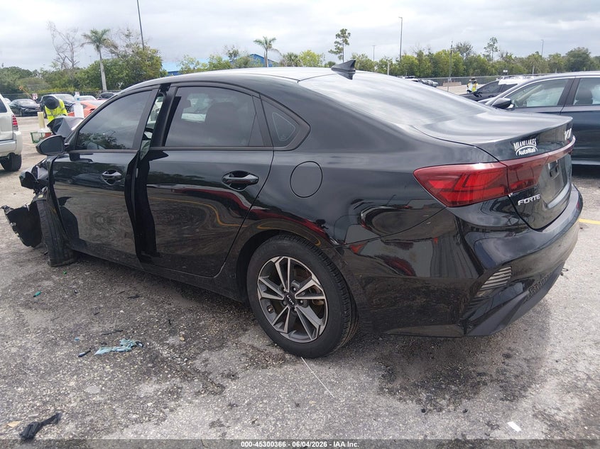 Vin: 3kpf24ad5pe581624, lot: 45798229, kia forte lxs 20233