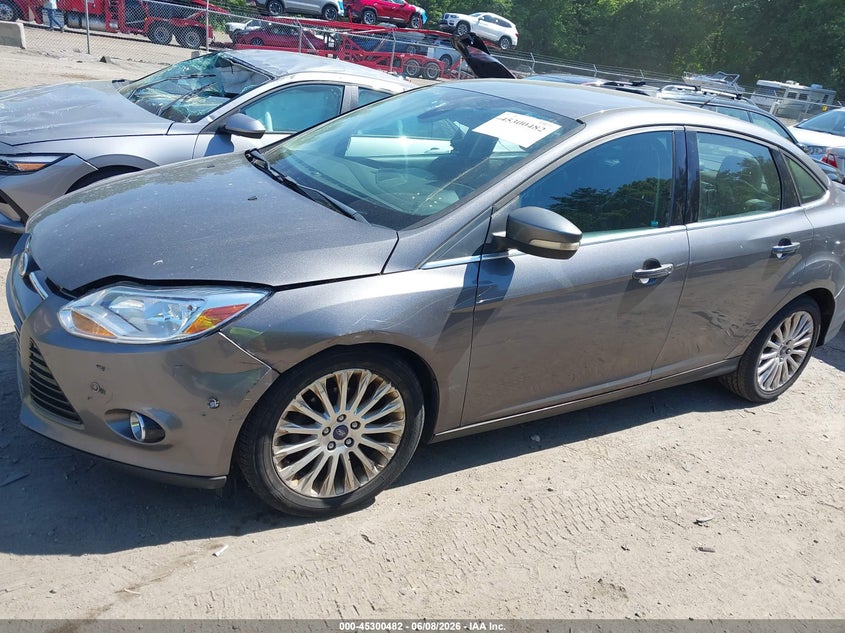 Vin: 1fahp3j23cl182267, lot: 45798345, ford focus titanium 20122
