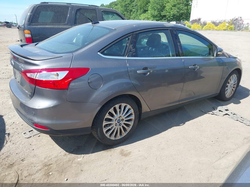 Vin: 1fahp3j23cl182267, lot: 45798345, ford focus titanium 20124
