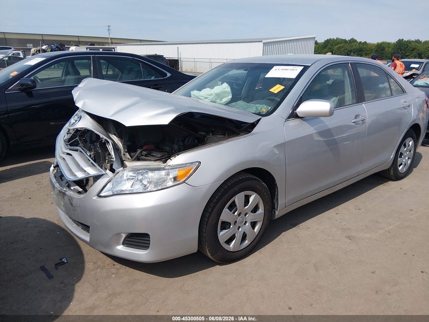 2011 Toyota Camry Le 4T1BF3EK4BU668720 photo 1